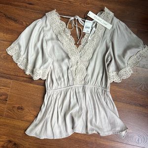 Versona Cream Lace Detail Blouse